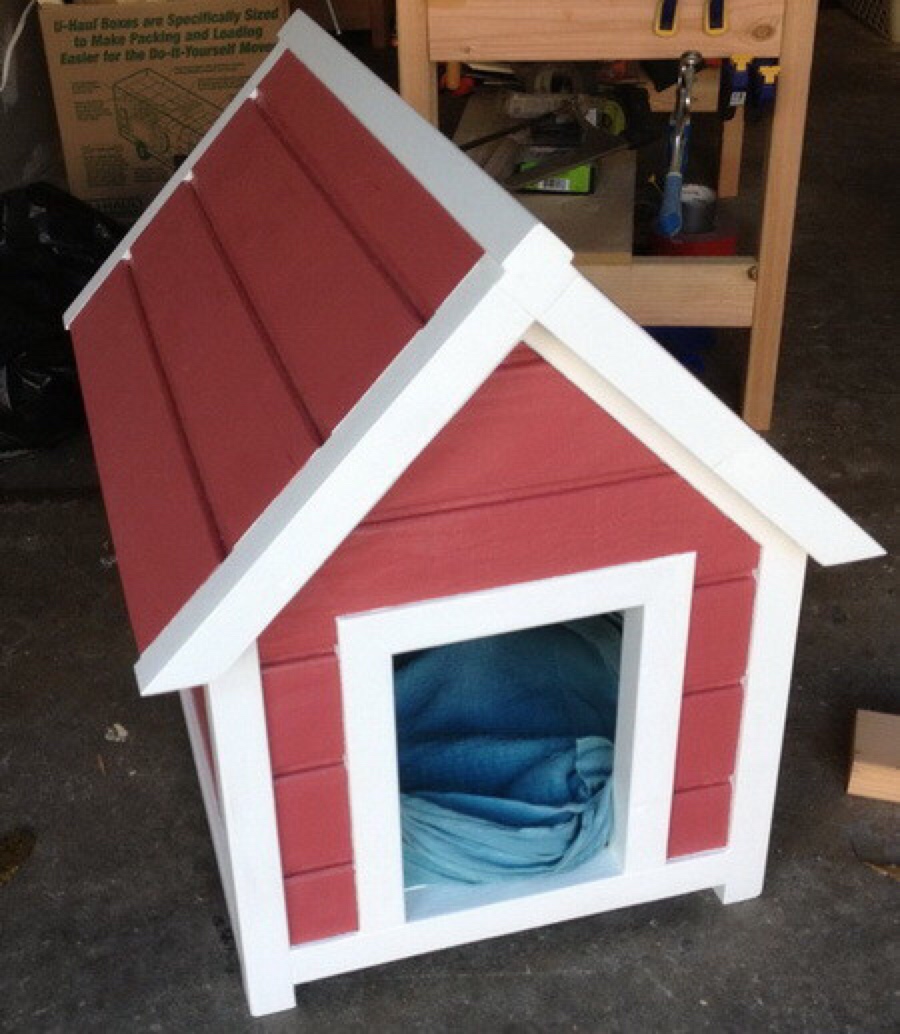 DIY classic dog house